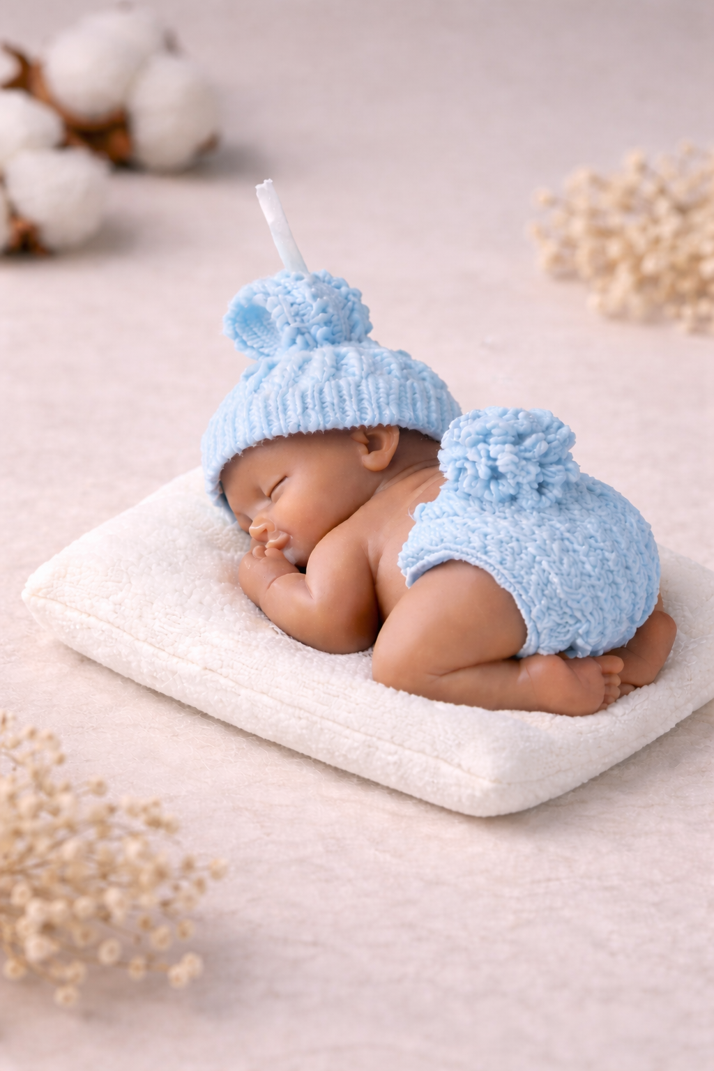 Handmade baby candle by Candleroma for newborn gifting and nursery décor