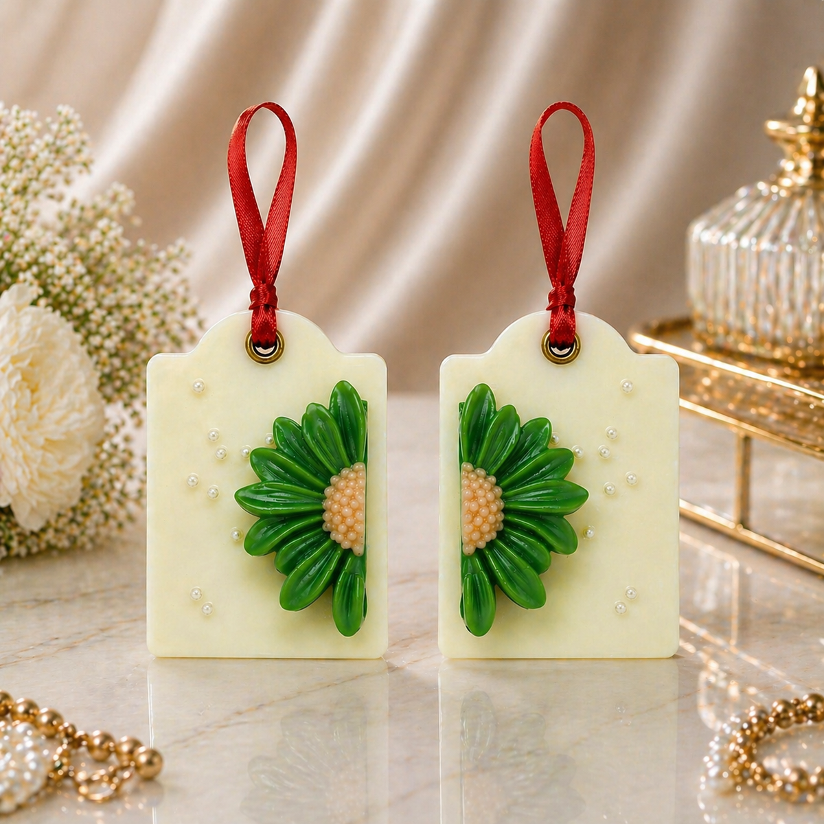 Green Petal Aroma Sachet Set of 2 by Candleroma handmade botanical wax sachets