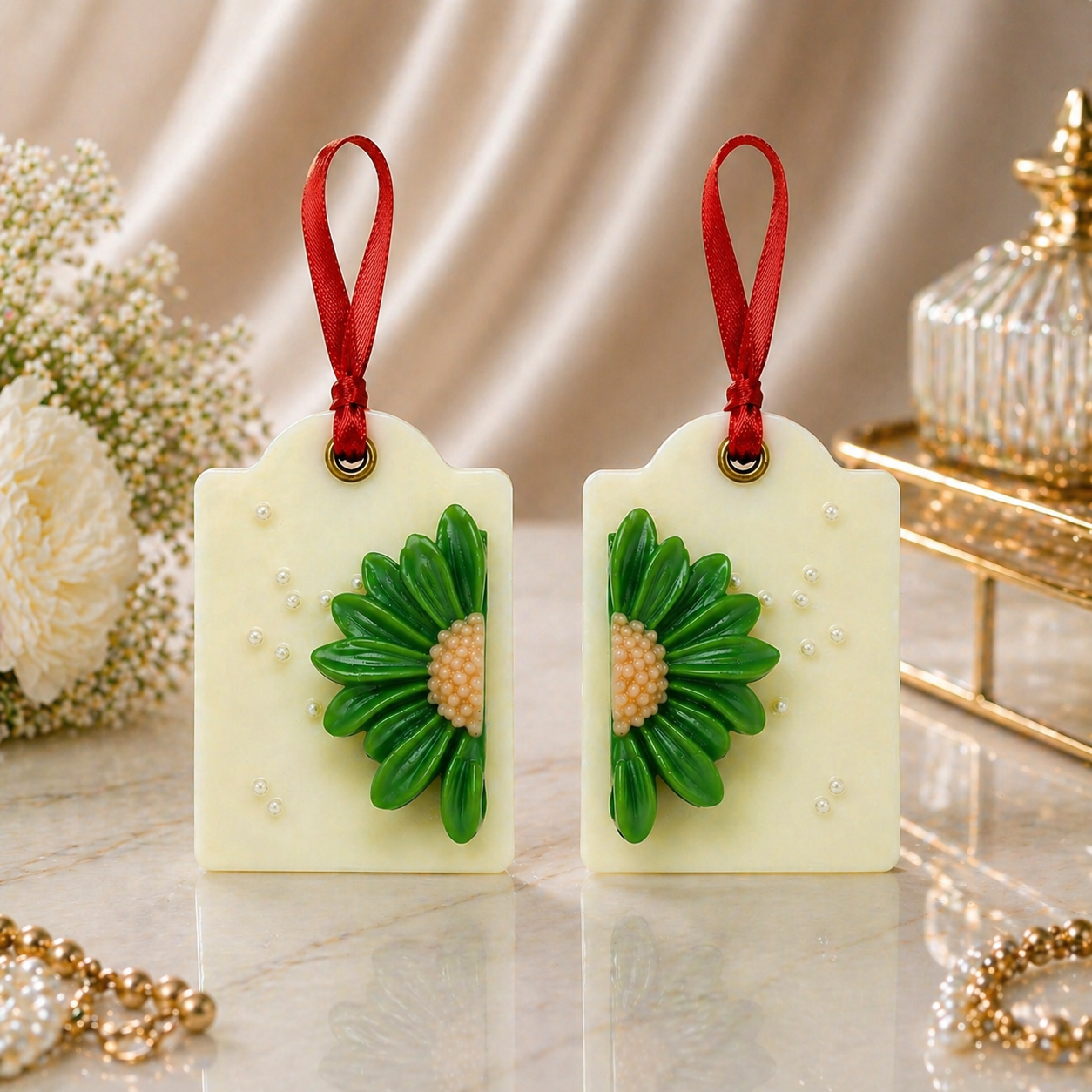 Green Petal Aroma Sachet Set of 2 by Candleroma handmade botanical wax sachets