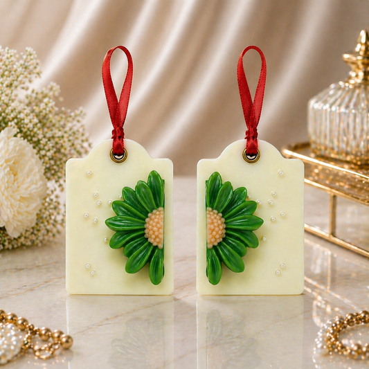 Green Petal Aroma Sachet Set of 2 by Candleroma handmade botanical wax sachets